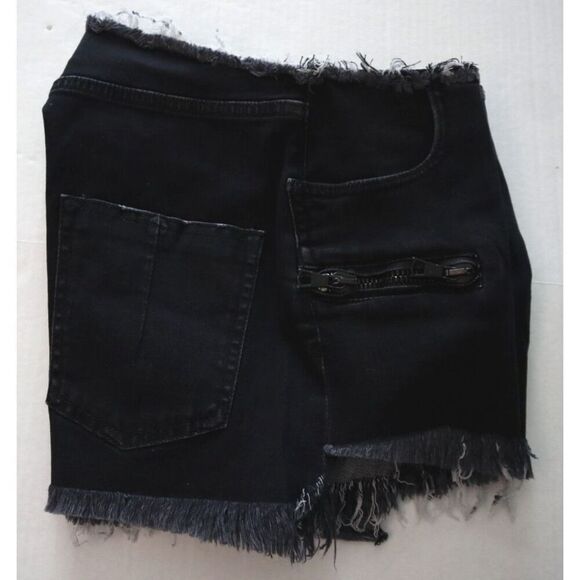 Ben Taverniti Unravel Project WMN Sz 28 Black Stonewash Denim Lace-Up Shorts - Picture 5 of 5